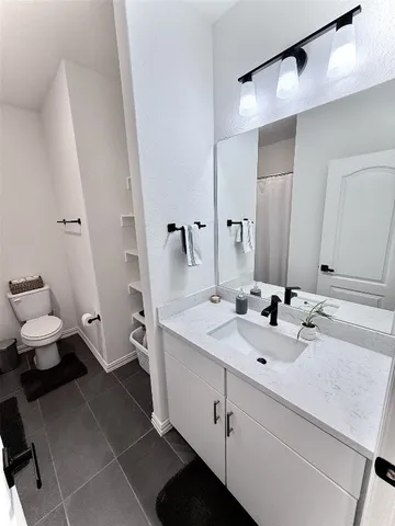 $2,400 | 1209 Cole Ests Drive, Georgetown, TX 78628