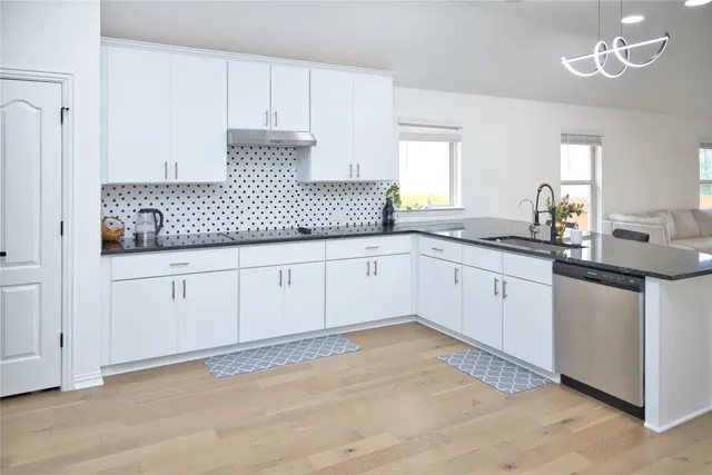 $2,400 | 1209 Cole Ests Drive, Georgetown, TX 78628