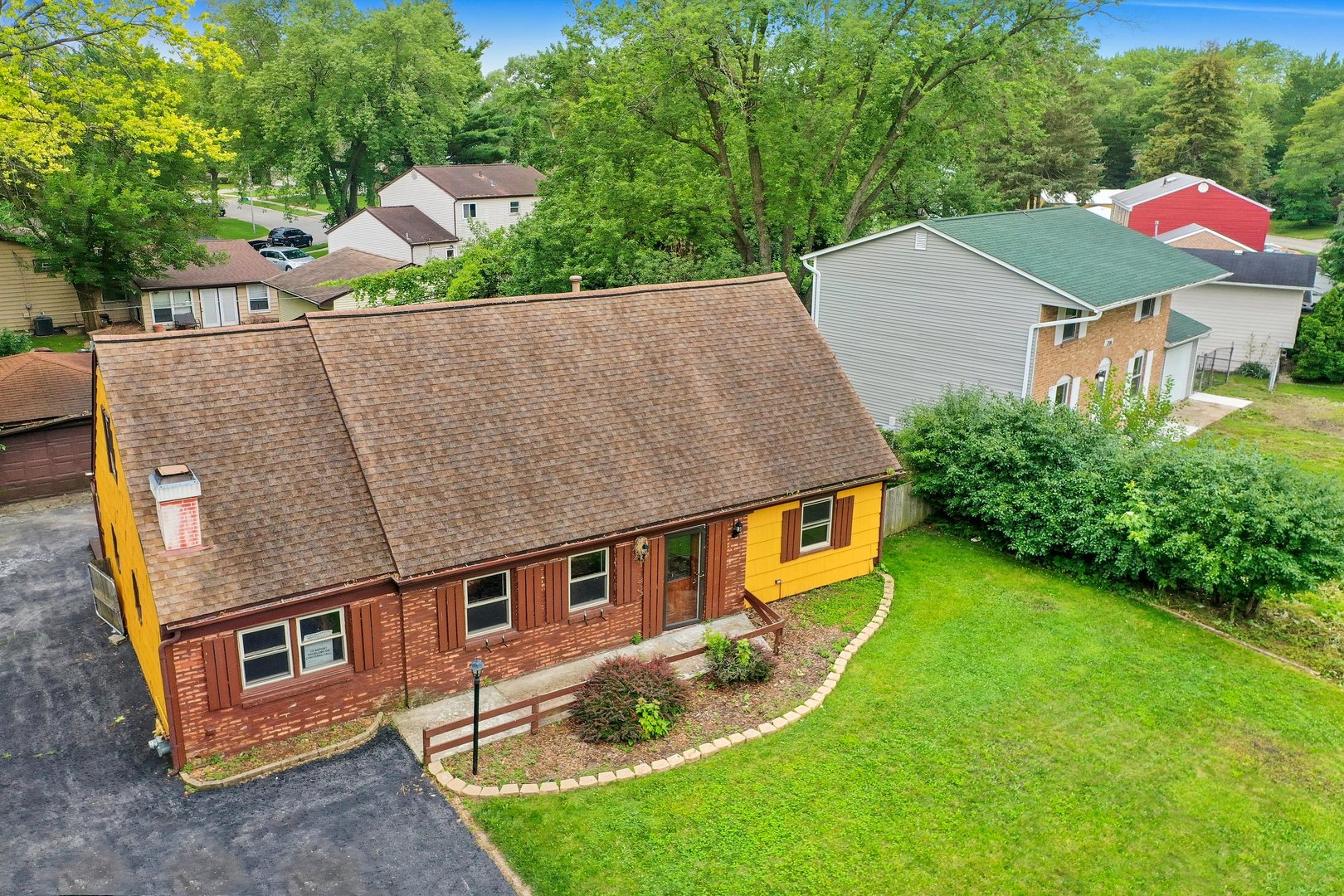 210 Thornhurst Road Bolingbrook, IL 60440 - Photo 18 of 20