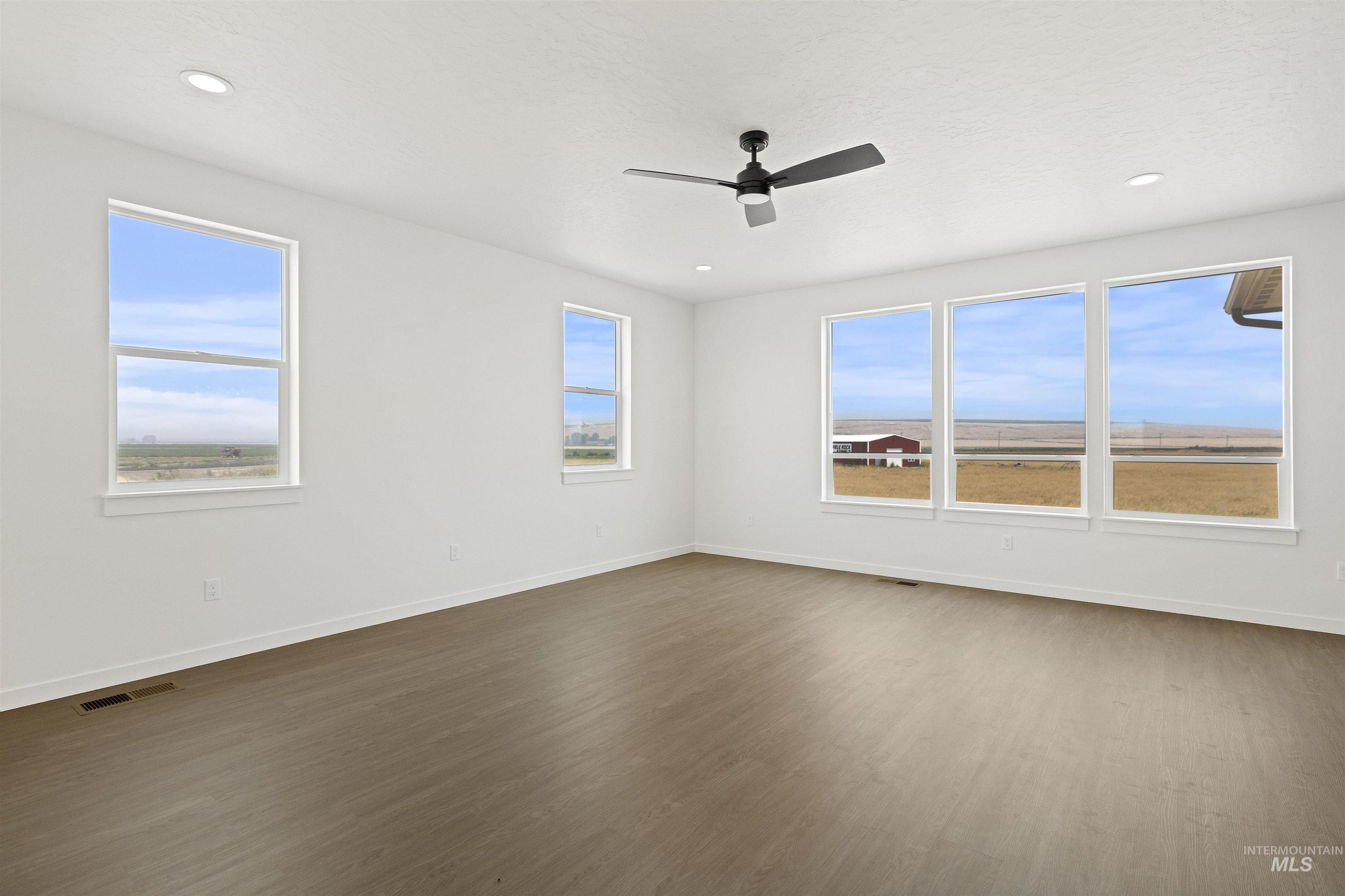 734 Hill Road Melba, ID 83641 - Photo 11 of 50