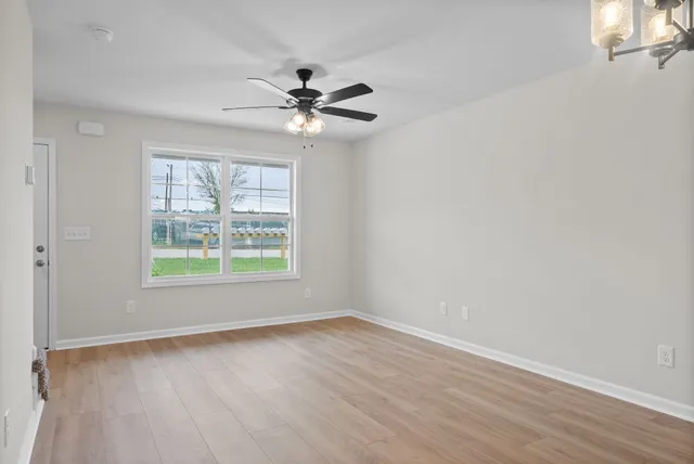 $1,300 | 1308 Franklin Street, Unit A6, Clarksville, TN 37040