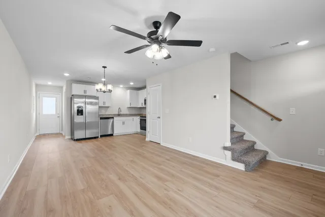 $1,300 | 1308 Franklin Street, Unit A6, Clarksville, TN 37040