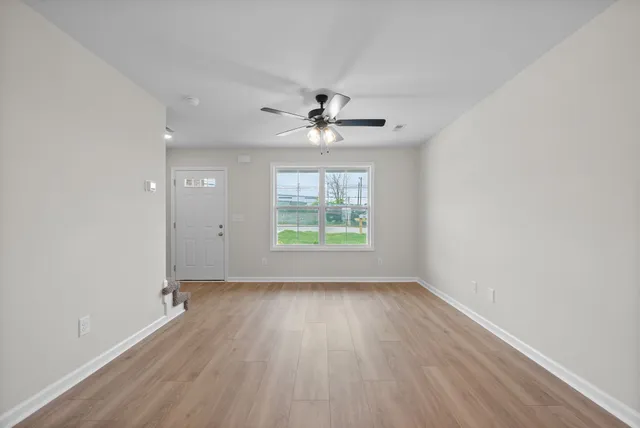 $1,300 | 1308 Franklin Street, Unit A6, Clarksville, TN 37040