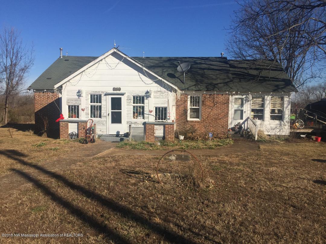 167 Bett Road Coldwater, MS 38618 - Photo 1 of 8 house