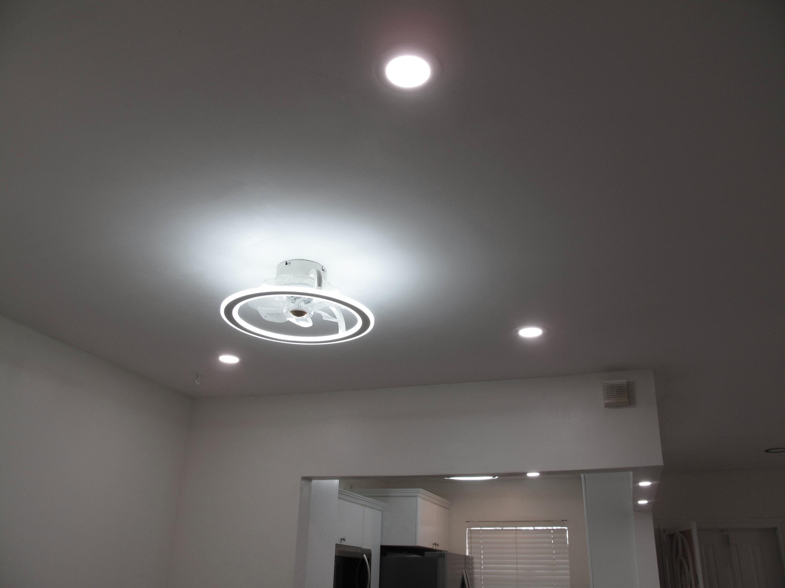 1217 South Drive Way, Unit A Delray Beach, FL 33445 - Photo 11 of 48 No popcorn ceilings high hat lighting