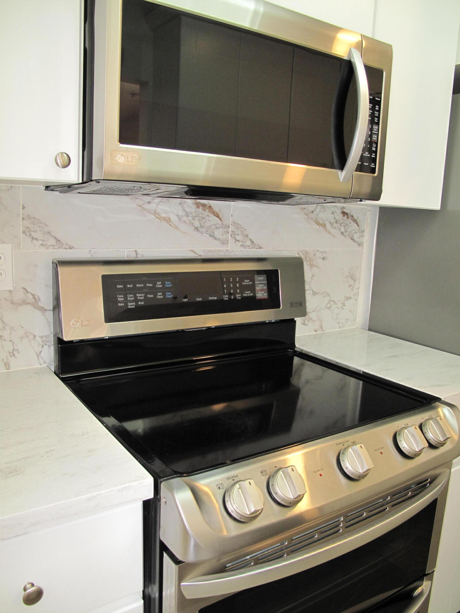 1217 South Drive Way, Unit A Delray Beach, FL 33445 - Photo 10 of 48 New SS appliances (2)