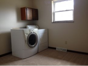 261 Broom Factory Road Greeneville, TN 37743 - Photo 16 of 24 Main level laundry
