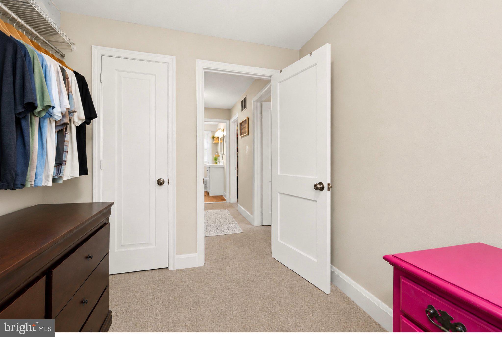 234 West Edgevale Road Baltimore, MD 21225 - Photo 17 of 45 Bright and inviting hallway retreat.