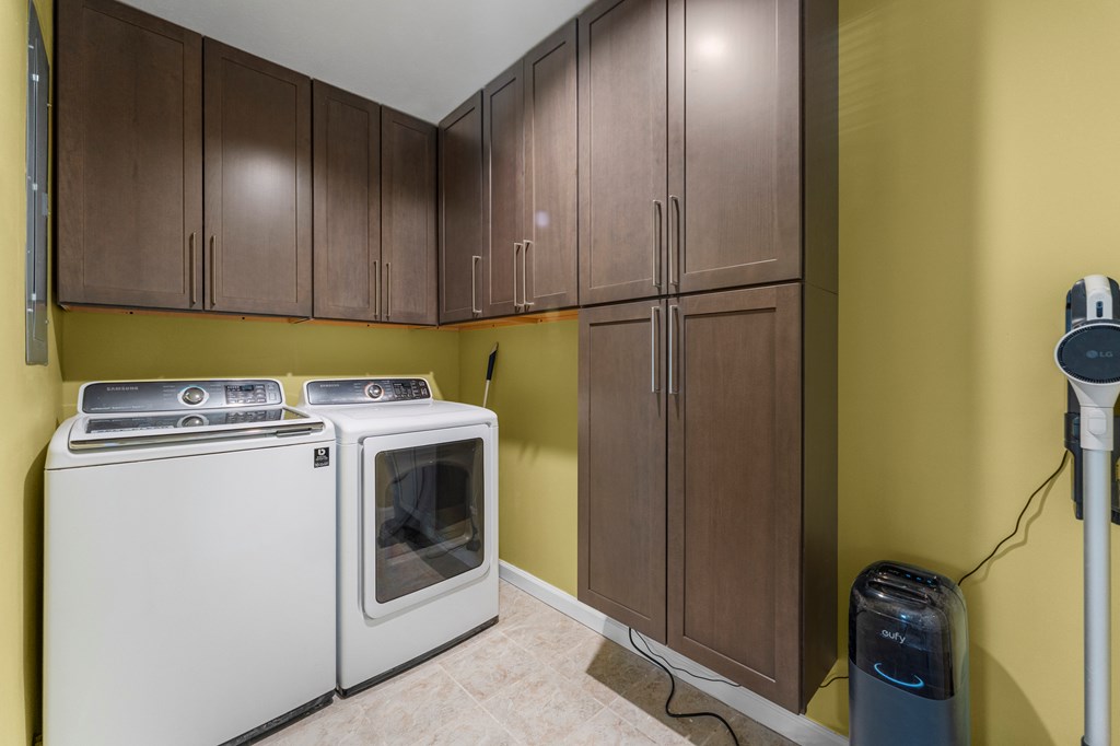 1246 Bunker Hill Road Columbus, GA 31907 - Photo 12 of 29 Laundry Room
