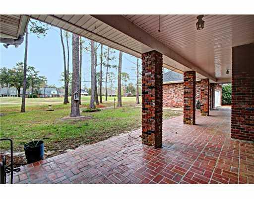 103 East Ruelle Drive Mandeville, LA 70471 - Photo 4 of 20