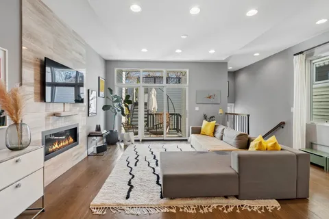 $1,750,000 | 3717 North Hermitage Avenue, Chicago, IL 60613