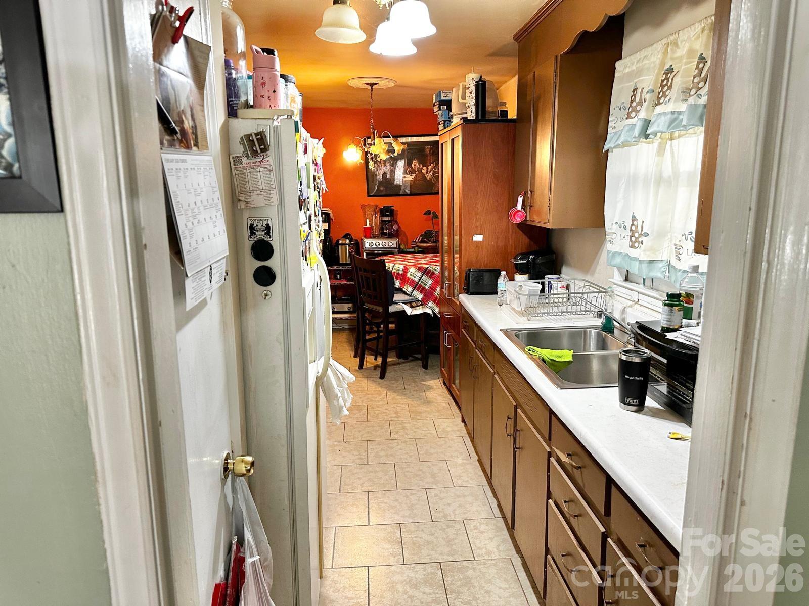 310 Hollis Road Charlotte, NC 28209 - Photo 23 of 37