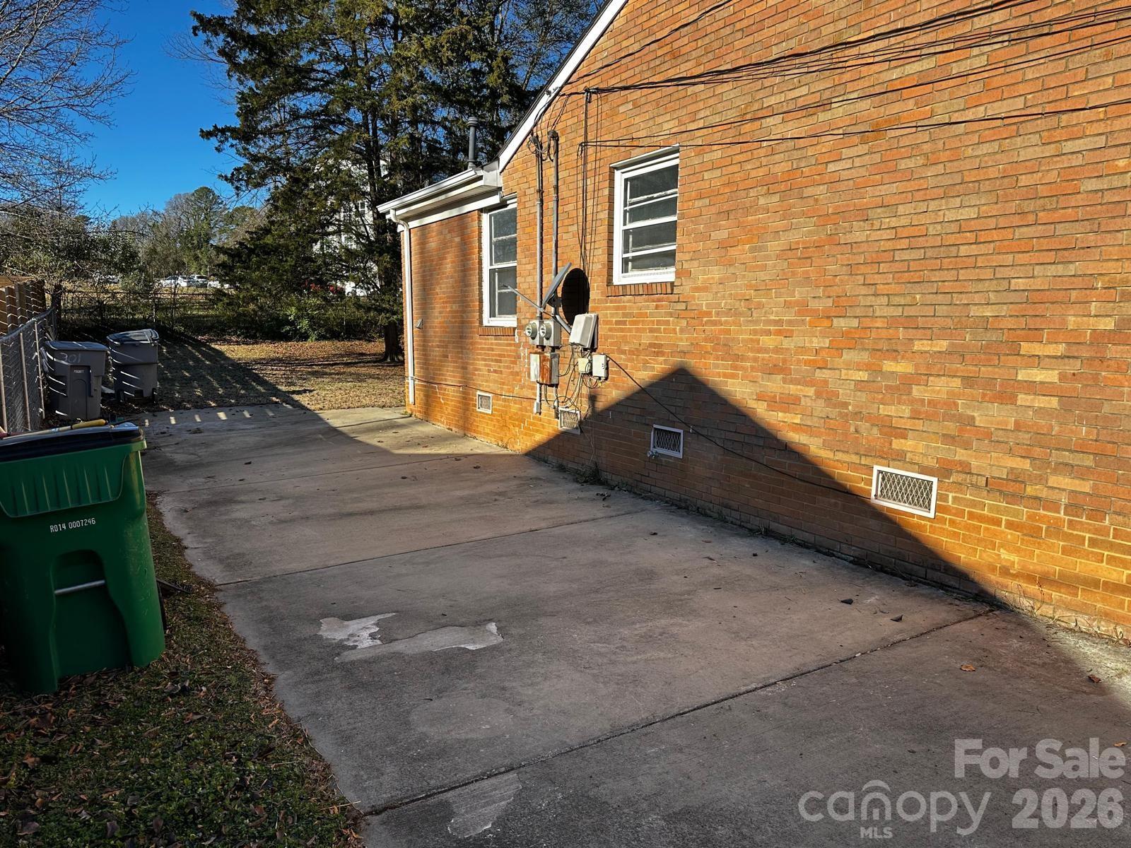 310 Hollis Road Charlotte, NC 28209 - Photo 31 of 37