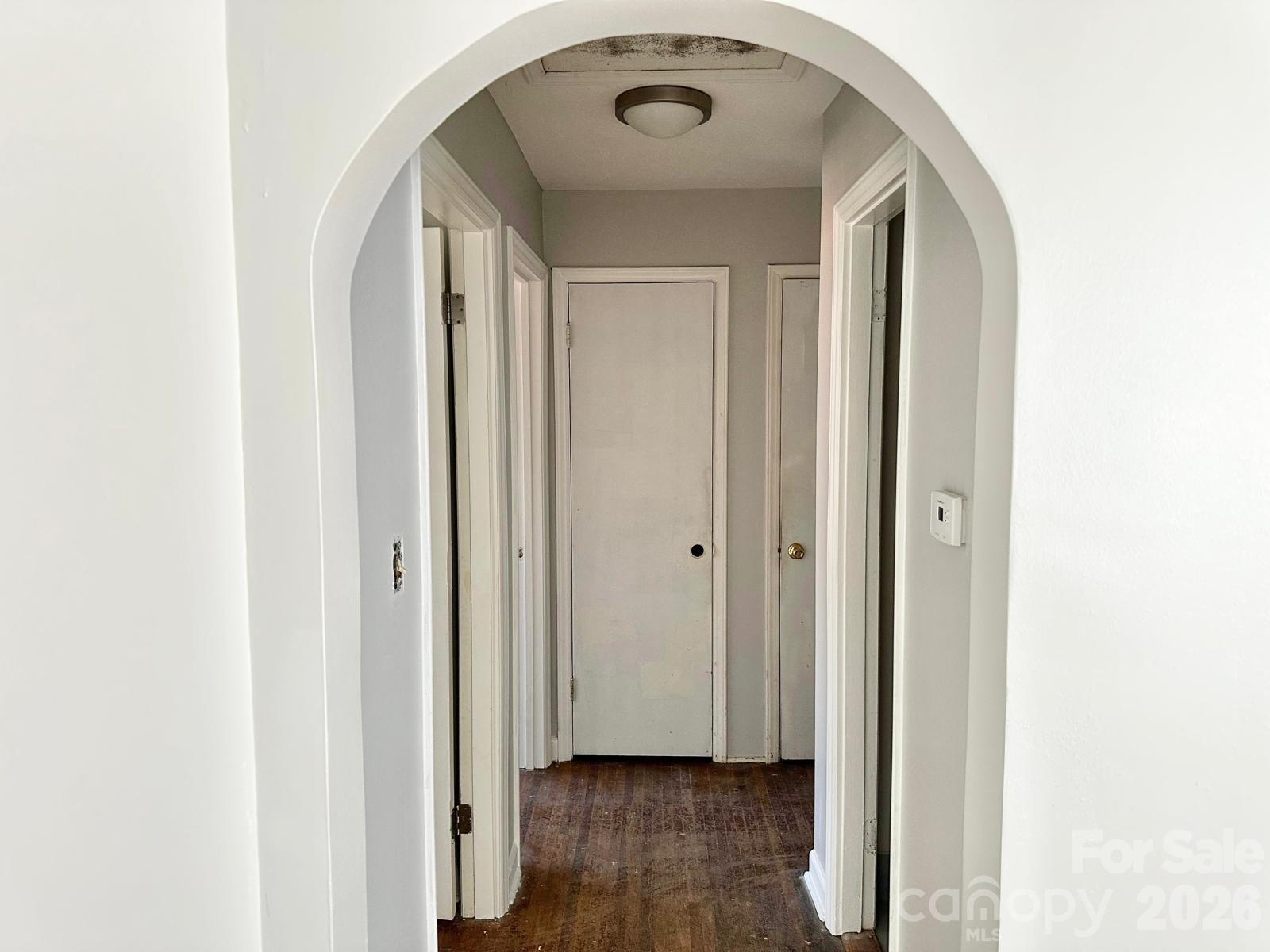 310 Hollis Road Charlotte, NC 28209 - Photo 7 of 37