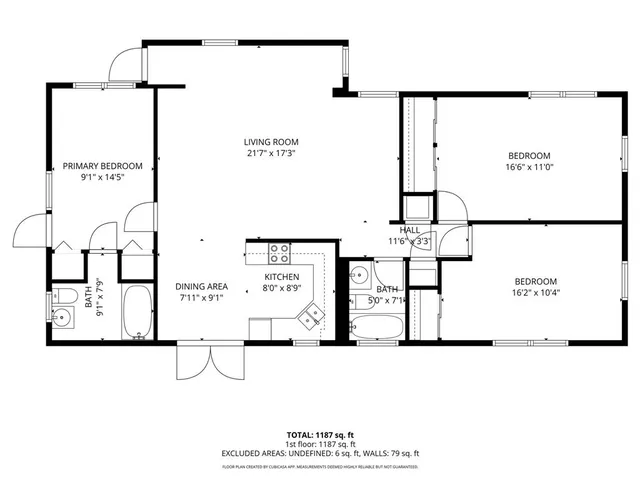 a picture of a book shelf