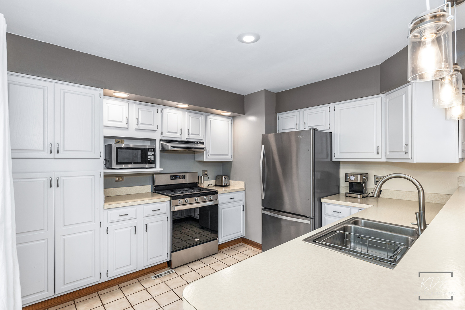28 Sedgwick Road Oswego, IL 60543 - Photo 14 of 34 Gallery Image 14