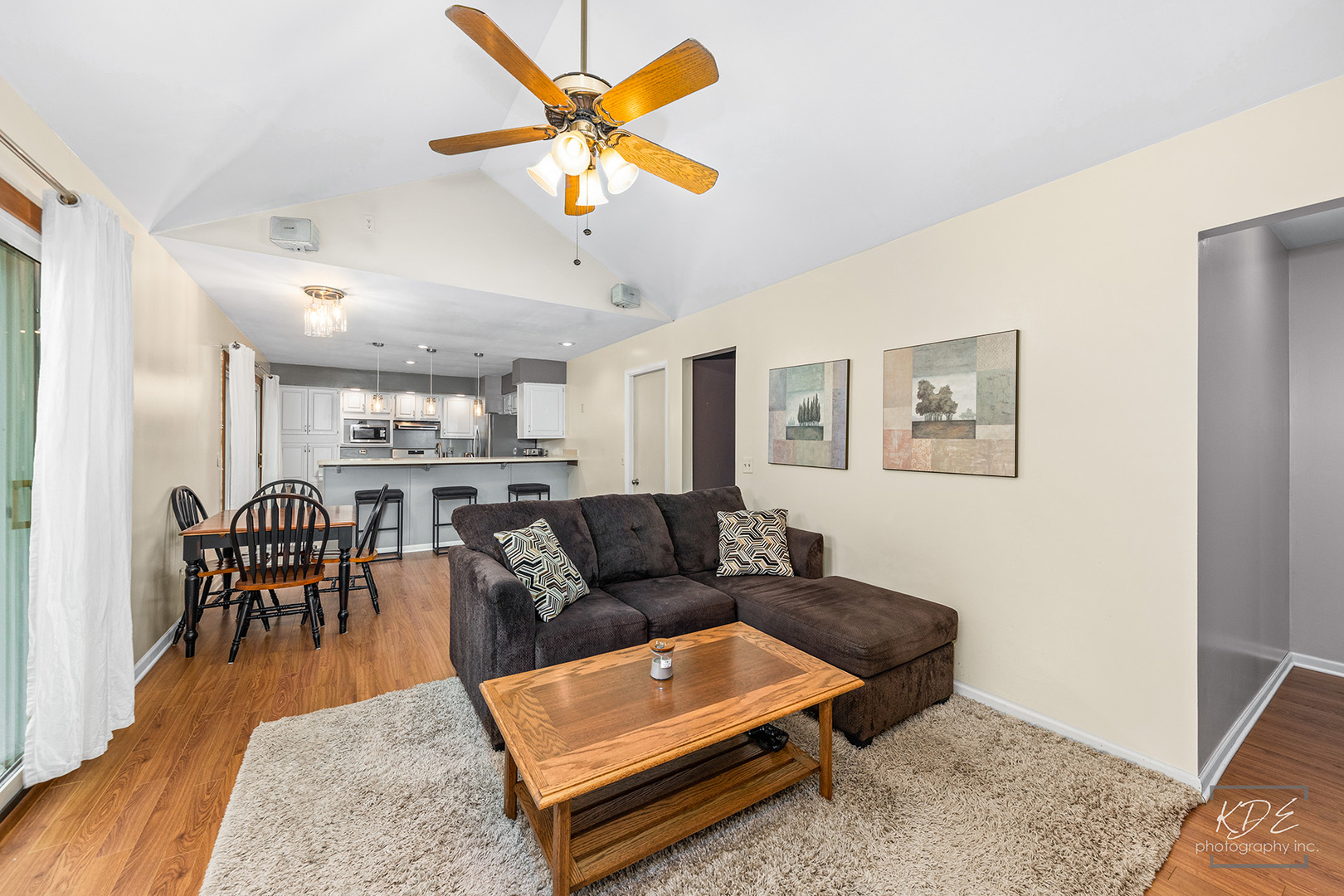 28 Sedgwick Road Oswego, IL 60543 - Photo 17 of 34 Gallery Image 17