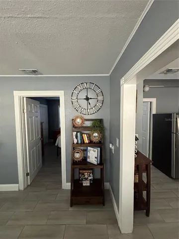 $2,595 | 3427 West Palmetto Street, Tampa, FL 33607