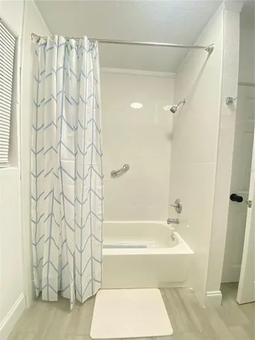 $2,595 | 3427 West Palmetto Street, Tampa, FL 33607