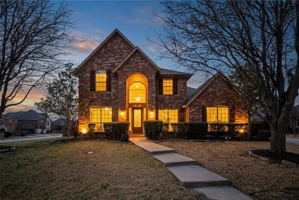 $639,999 | 656 Memorial Hill Way, Murphy, TX 75094