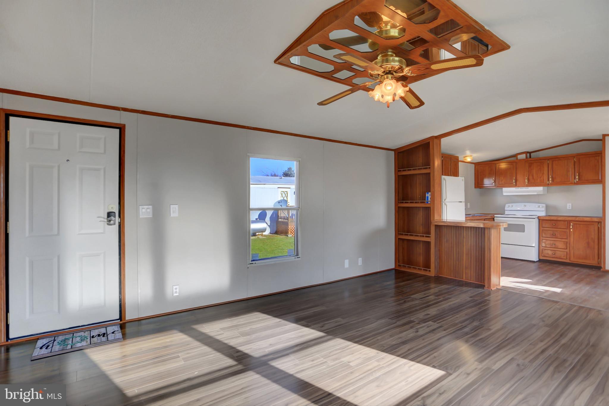 1024 Warm Spring Road Chambersburg, PA 17202 - Photo 5 of 19 Livingroom