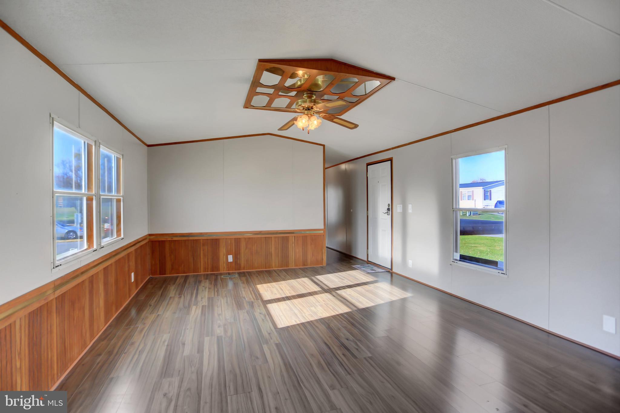 1024 Warm Spring Road Chambersburg, PA 17202 - Photo 6 of 19 Livingroom