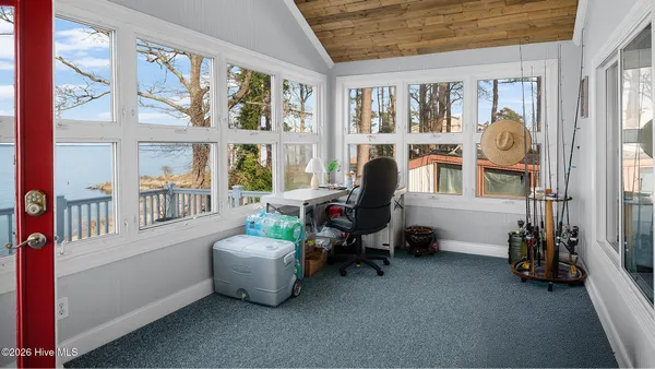 $479,999 | 281 Water Street, Aurora, NC 27806