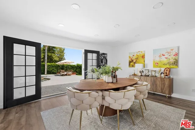 $2,500,000 | 19673 Valdez Drive, Tarzana, CA 91356