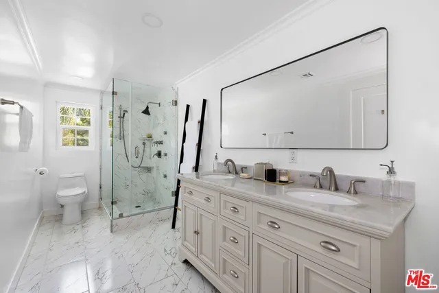 $2,500,000 | 19673 Valdez Drive, Tarzana, CA 91356