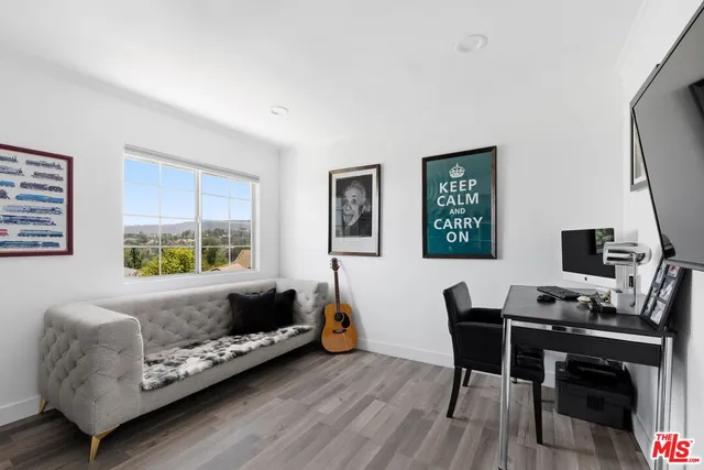 $2,500,000 | 19673 Valdez Drive, Tarzana, CA 91356