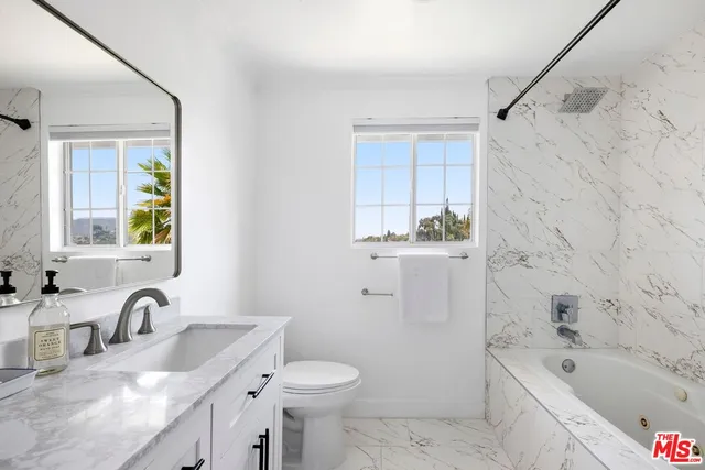 $2,500,000 | 19673 Valdez Drive, Tarzana, CA 91356