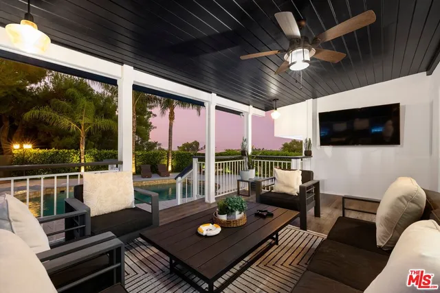 $2,500,000 | 19673 Valdez Drive, Tarzana, CA 91356