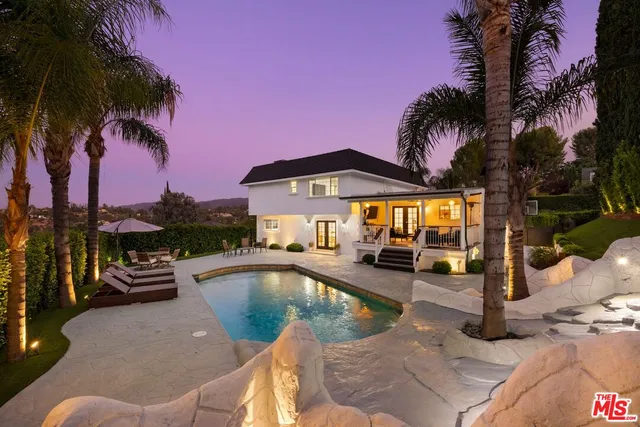 $2,500,000 | 19673 Valdez Drive, Tarzana, CA 91356