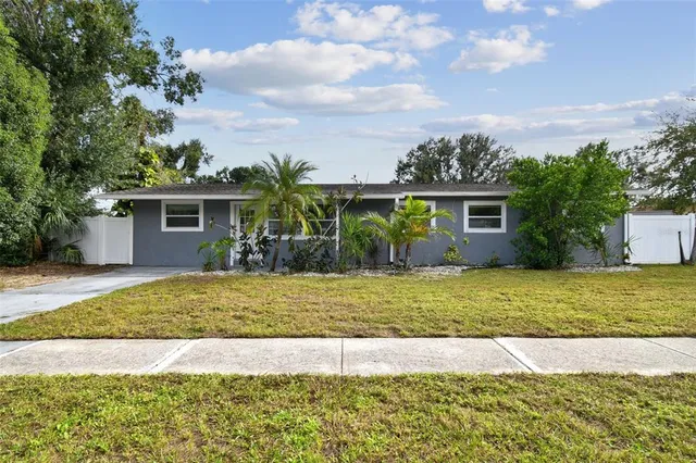 $485,000 | 4722 West Bay Avenue, Tampa, FL 33616