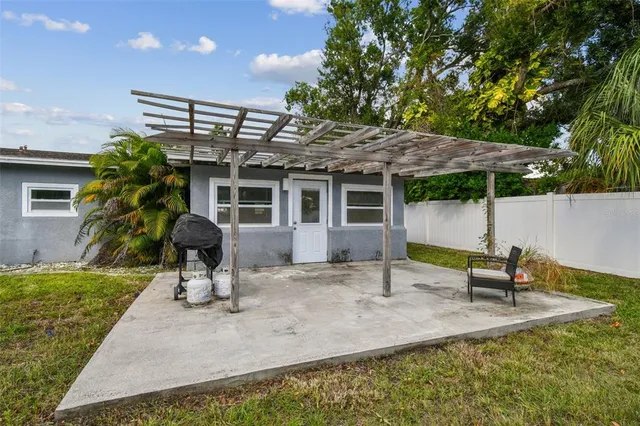 $485,000 | 4722 West Bay Avenue, Tampa, FL 33616