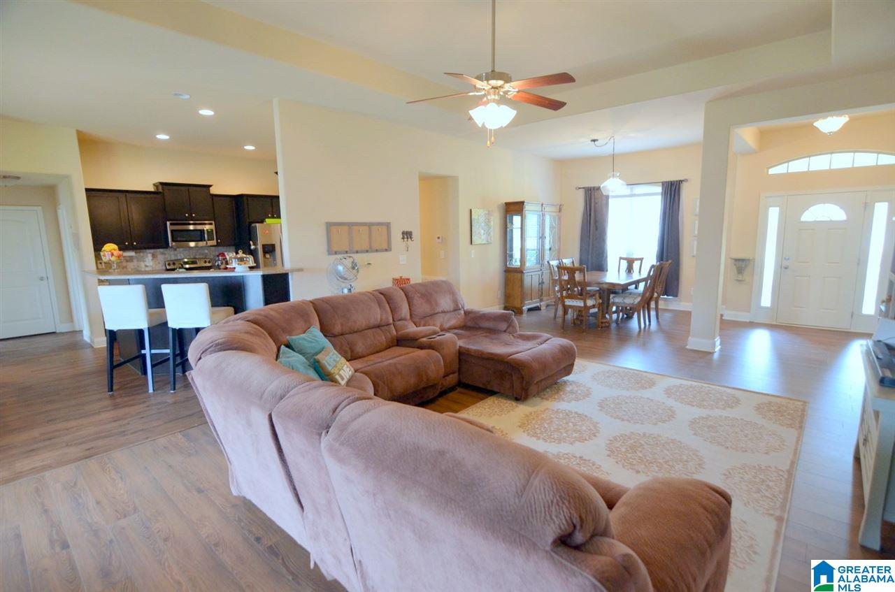 152 Golden Meadows Drive Alabaster, AL 35007 - Photo 13 of 43