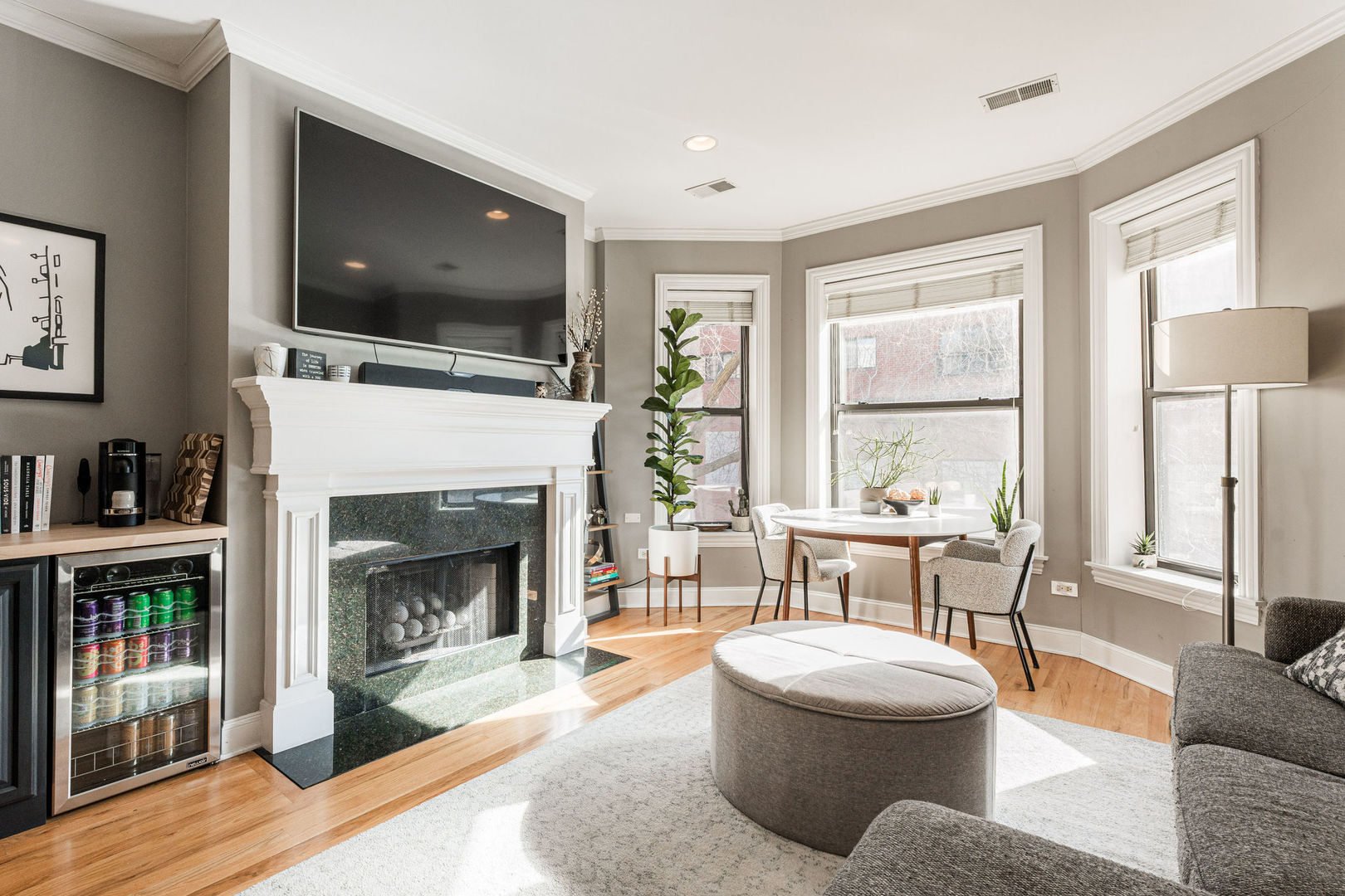 726 West Addison Street, Unit 3 Chicago, IL 60613 - Photo 4 of 15