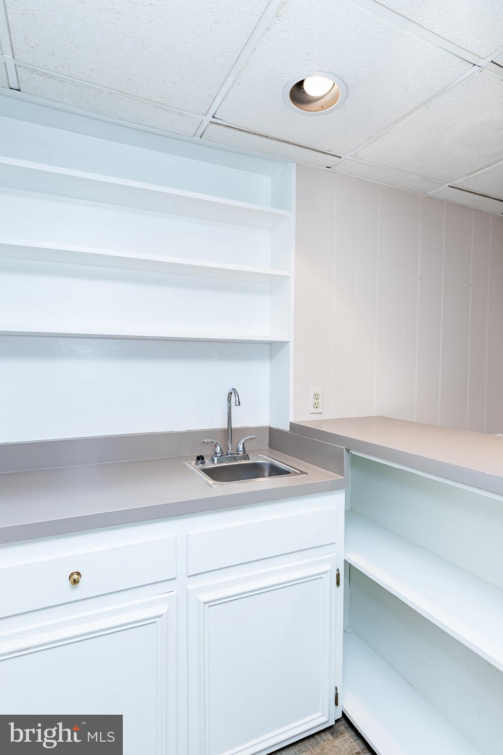 6901 Dorsey Road Laytonsville, MD 20882 - Photo 39 of 60 Basement wet bar