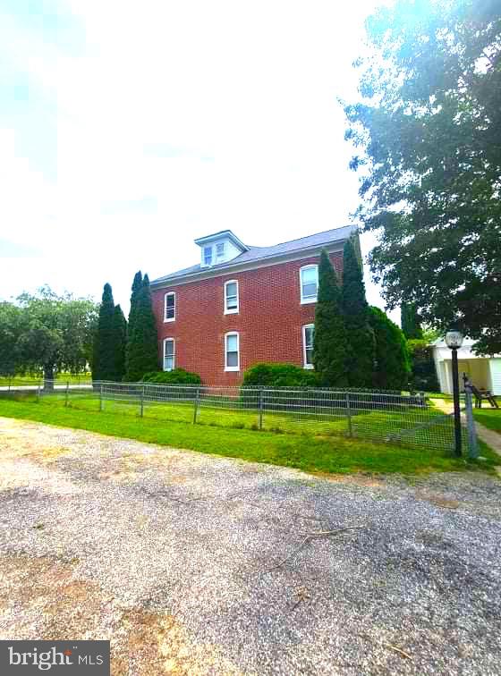 501 Black Rock Road Hanover, PA 17331 - Photo 3 of 18