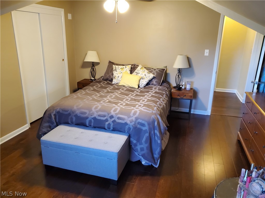 1249 Blanchester Road Lyndhurst, OH 44124 - Photo 15 of 22 2nd floor bedroom 2