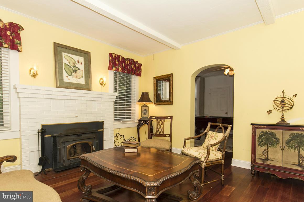 12402 Harford Road Hydes, MD 21082 - Photo 8 of 30 Living Room