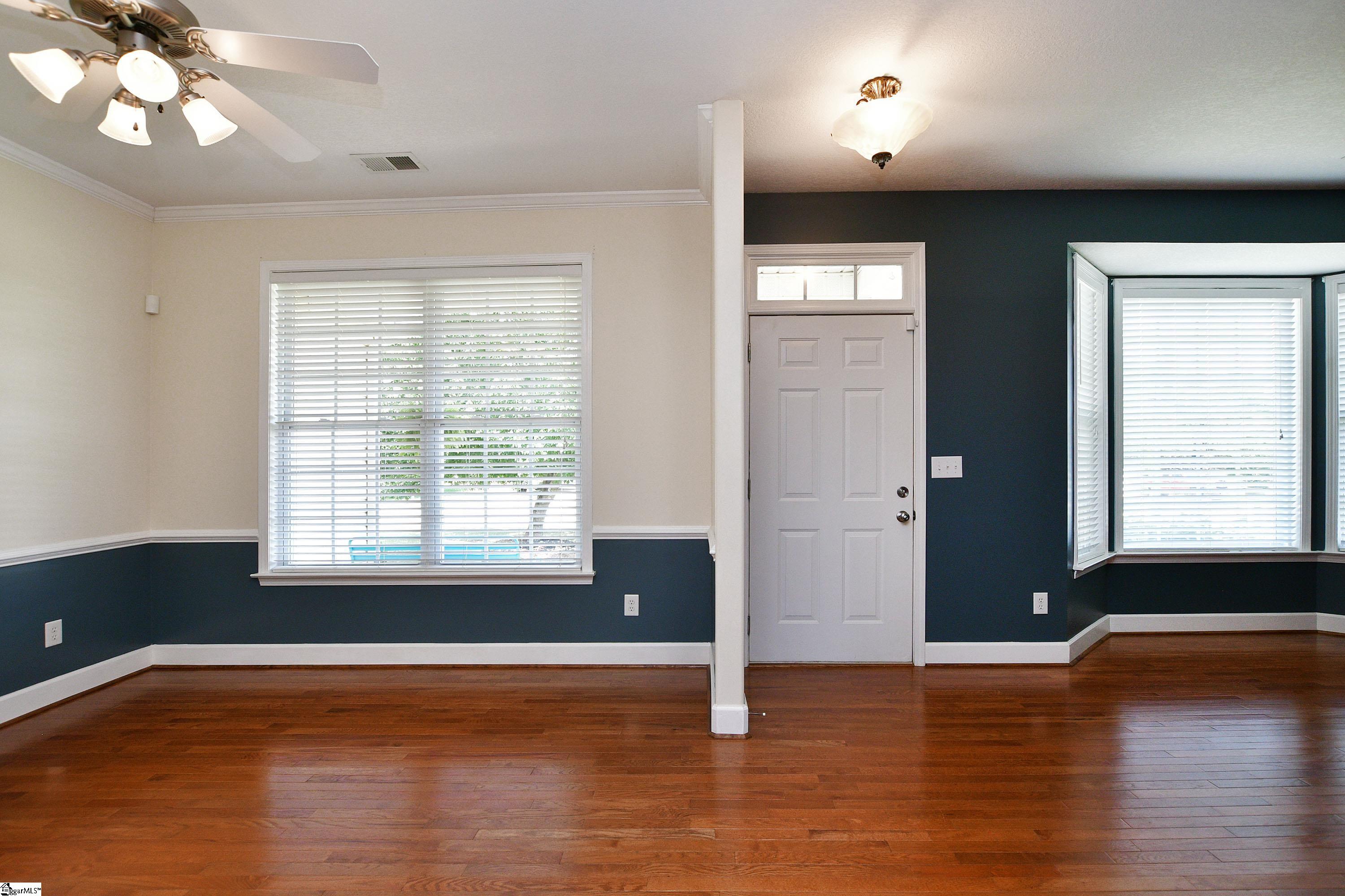 9 Rustcraft Drive Greer, SC 29651 - Photo 5 of 31