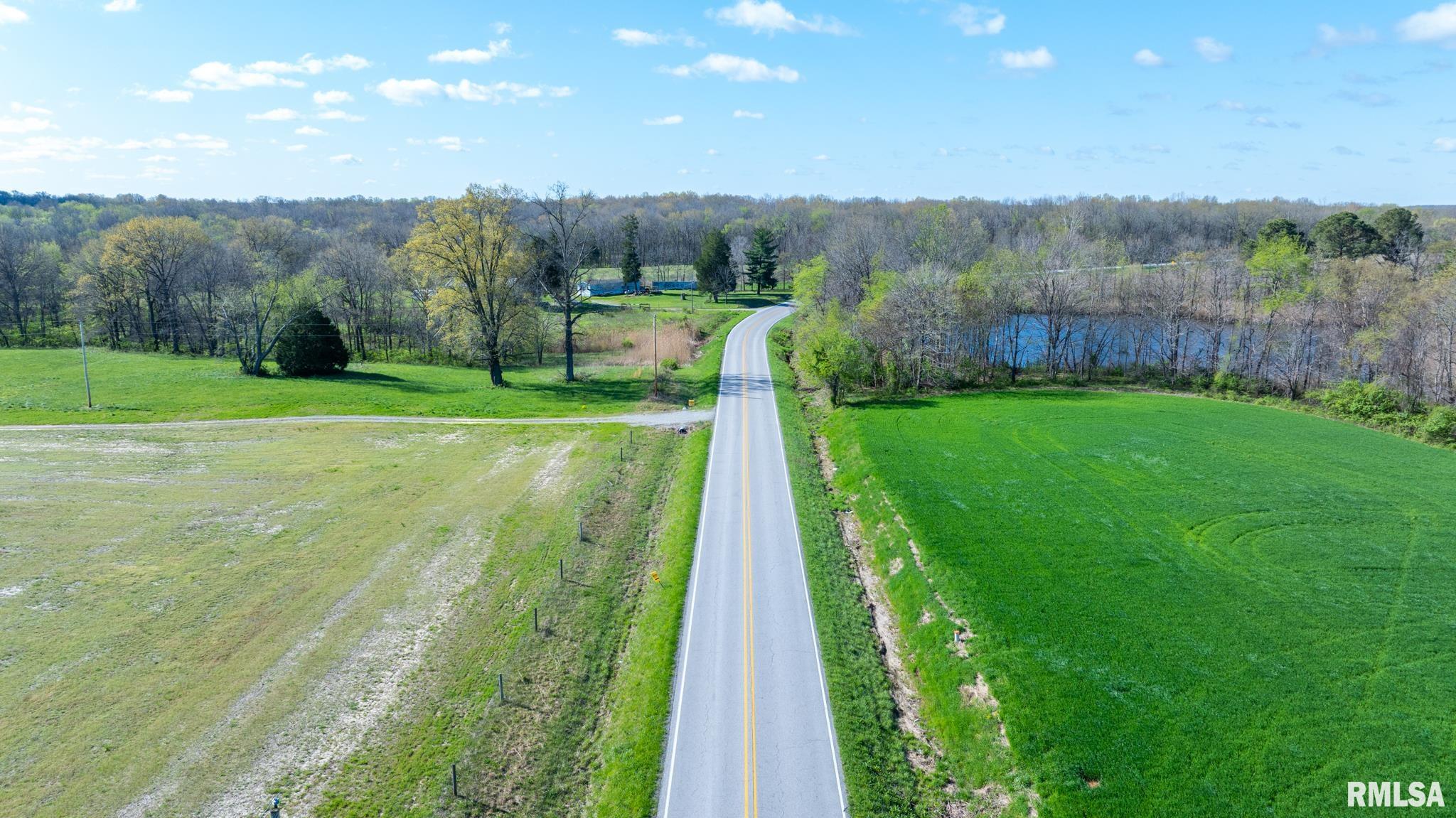 2114 Iuka Road Iuka, IL 62849 - Photo 9 of 43