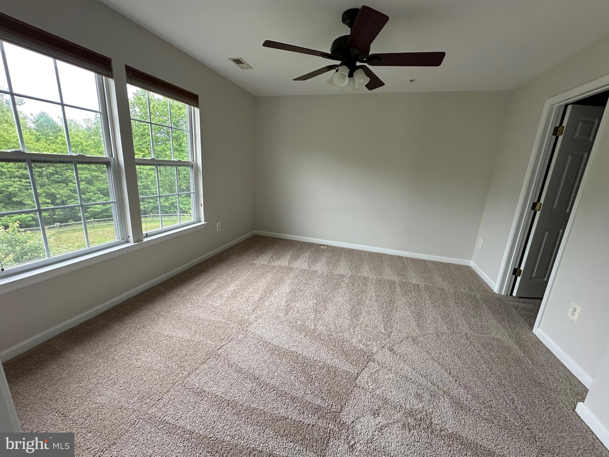 7076 Water Oak Road, Unit 196 Elkridge, MD 21075 - Photo 13 of 31 Primary Bedroom