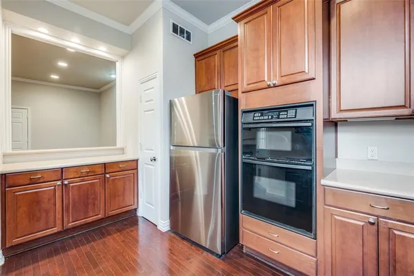 $3,900 | 9 Stonebriar Court, Dallas, TX 75206