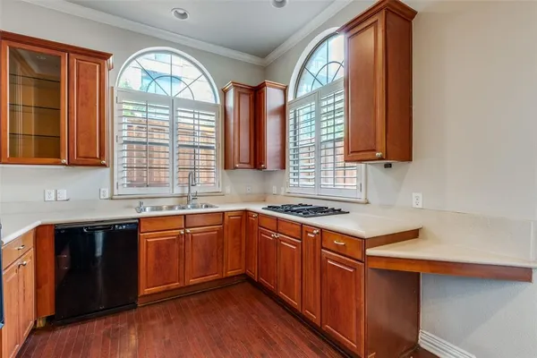 $3,900 | 9 Stonebriar Court, Dallas, TX 75206