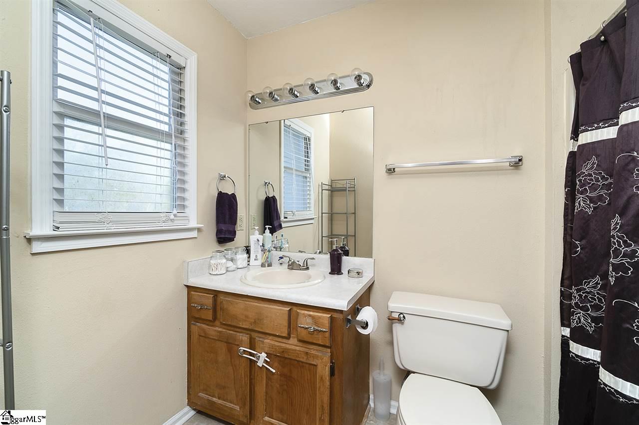 112 Rochester Court Easley, SC 29640 - Photo 14 of 26