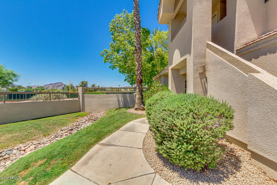 6885 East Cochise Road, Unit 123 Paradise Valley, AZ 85253 - Photo 4 of 36 03-Cochise