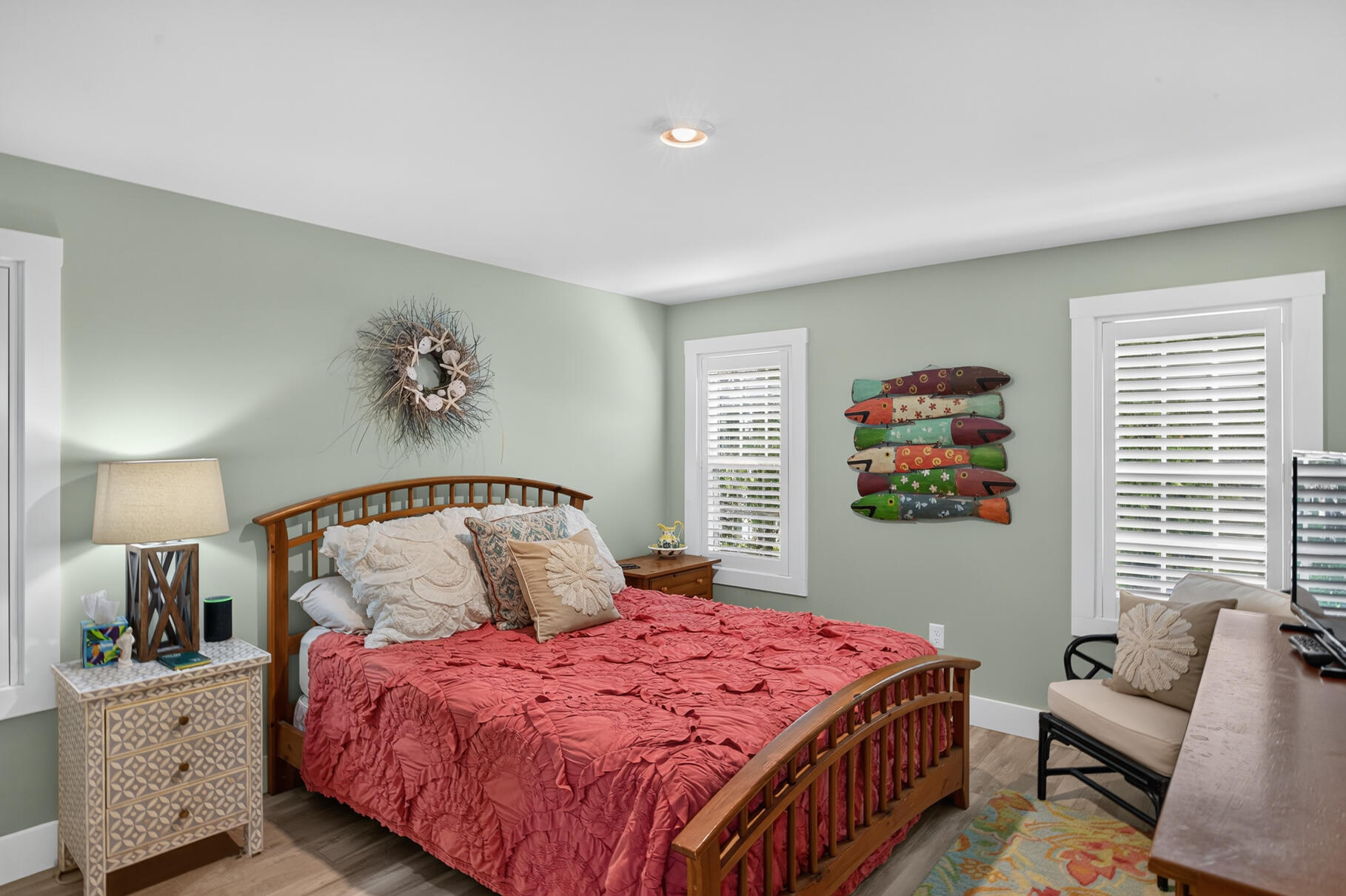33 Harbor View Road Harwich Port, MA 02646 - Photo 42 of 50 a bedroom with a bed and a painting on the wall