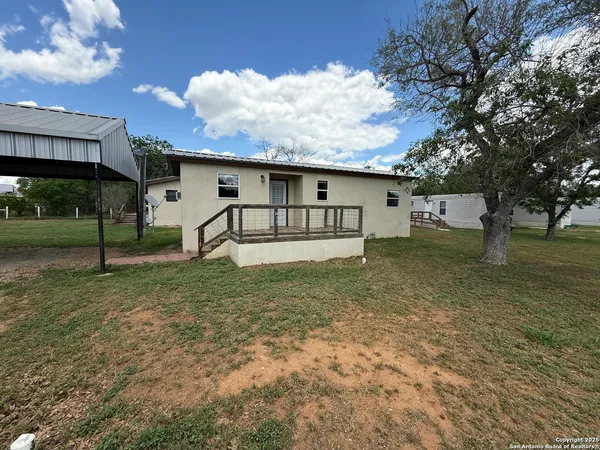 $139,900 | 13388 North Interstate 35, Moore, TX 78057